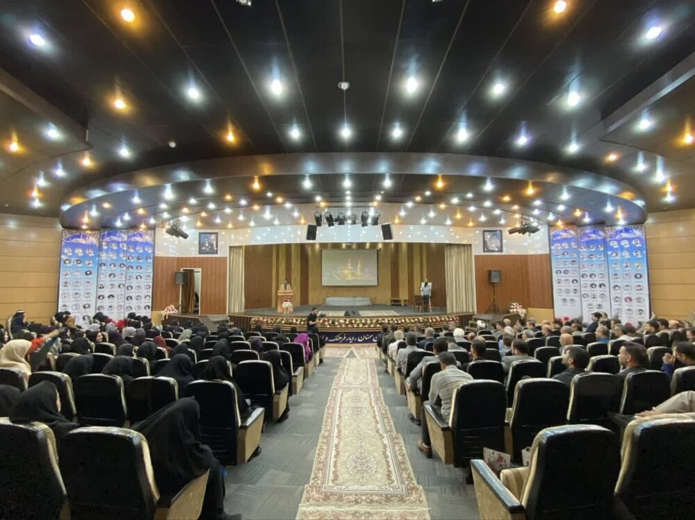 معلمانی که زبانِ دل را جایگزین کلمات می‌کنند