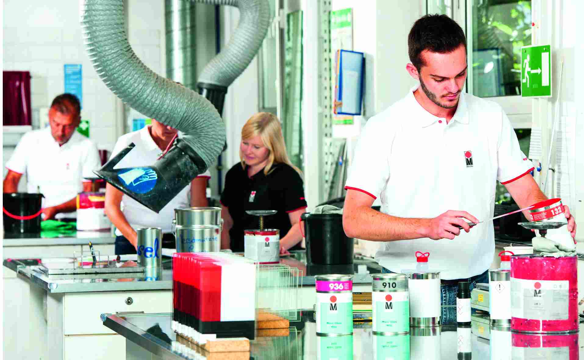 رنگ و دستگاه چاپ سیلک